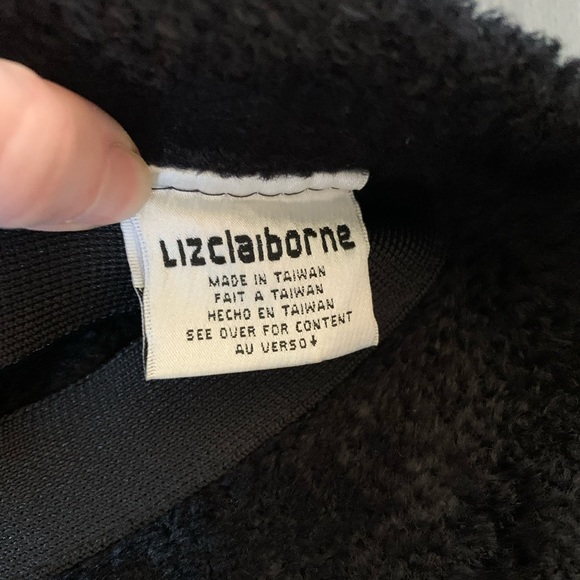 Liz Claiborne black fuzzy bucket hat - Picture 4 of 5